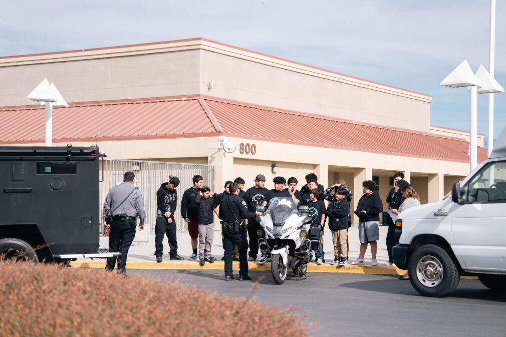 Students with Motor Officer 